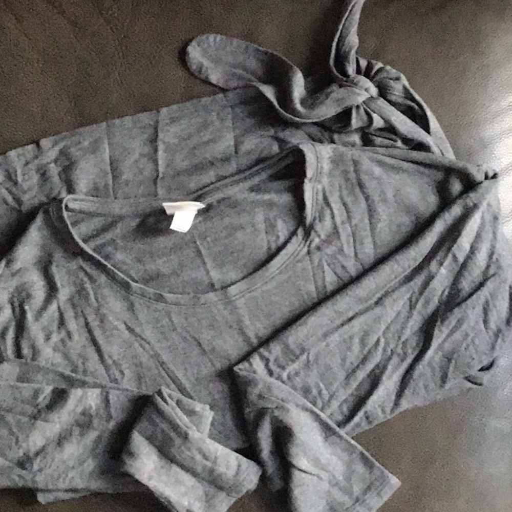 Knotted Crew Neck Shirt